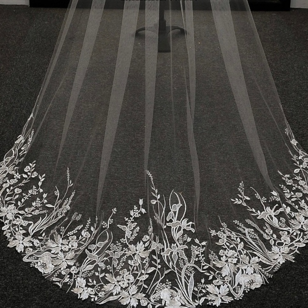 Chapel length veil & belt